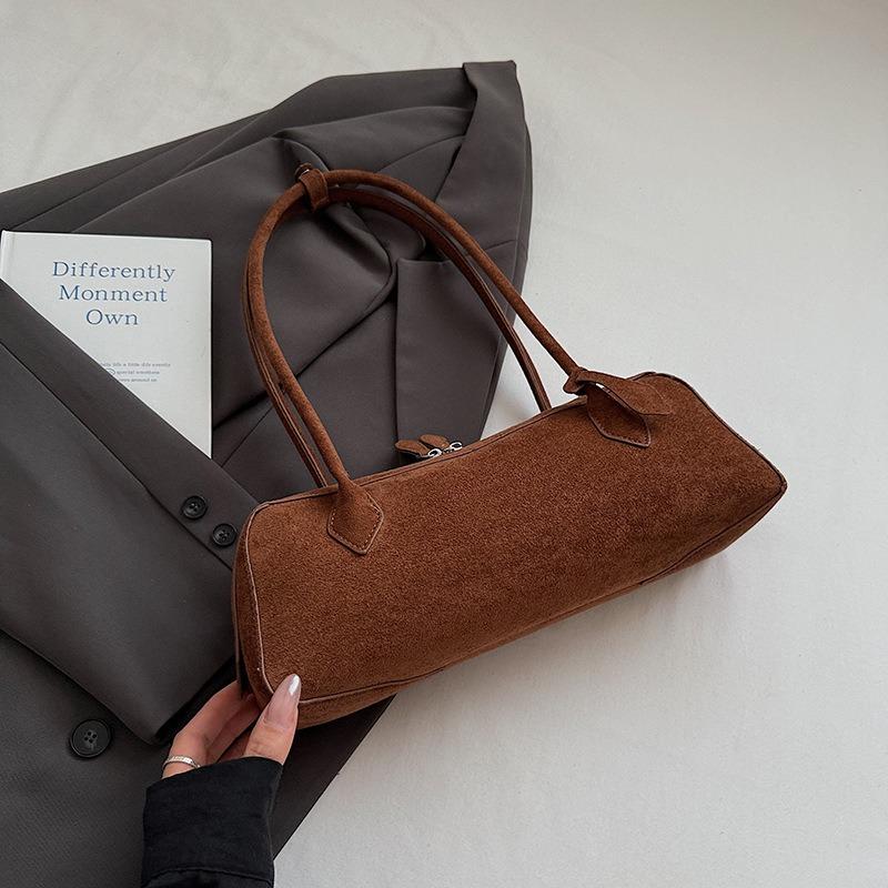 Retro Suede Baguette Bag Women's Autumn New High-value Niche Casual Shoulder Armpit Bag