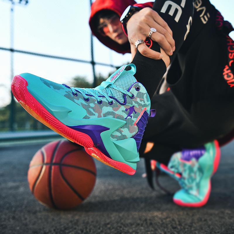 Summer New Mesh Basketball Shoes Men and Women Students Cement Actual Combat Trend Sports Shoes High-top Boots