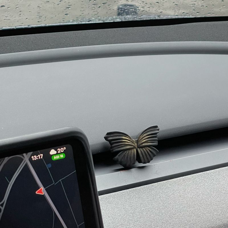 Rose Premium Red Car Air Freshener for Air Conditioning Vent Decoration, Automotive Supplies, In-Car Perfume, Light Fragrance Diffuser Stone Dark Gold Butterfly Car Clip Floral tone