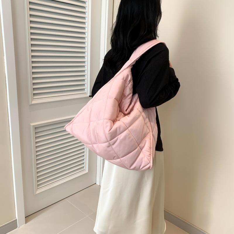 2025 Trendy Women's PU Cloud Shoulder Bag with Zipper and Phone Pocket