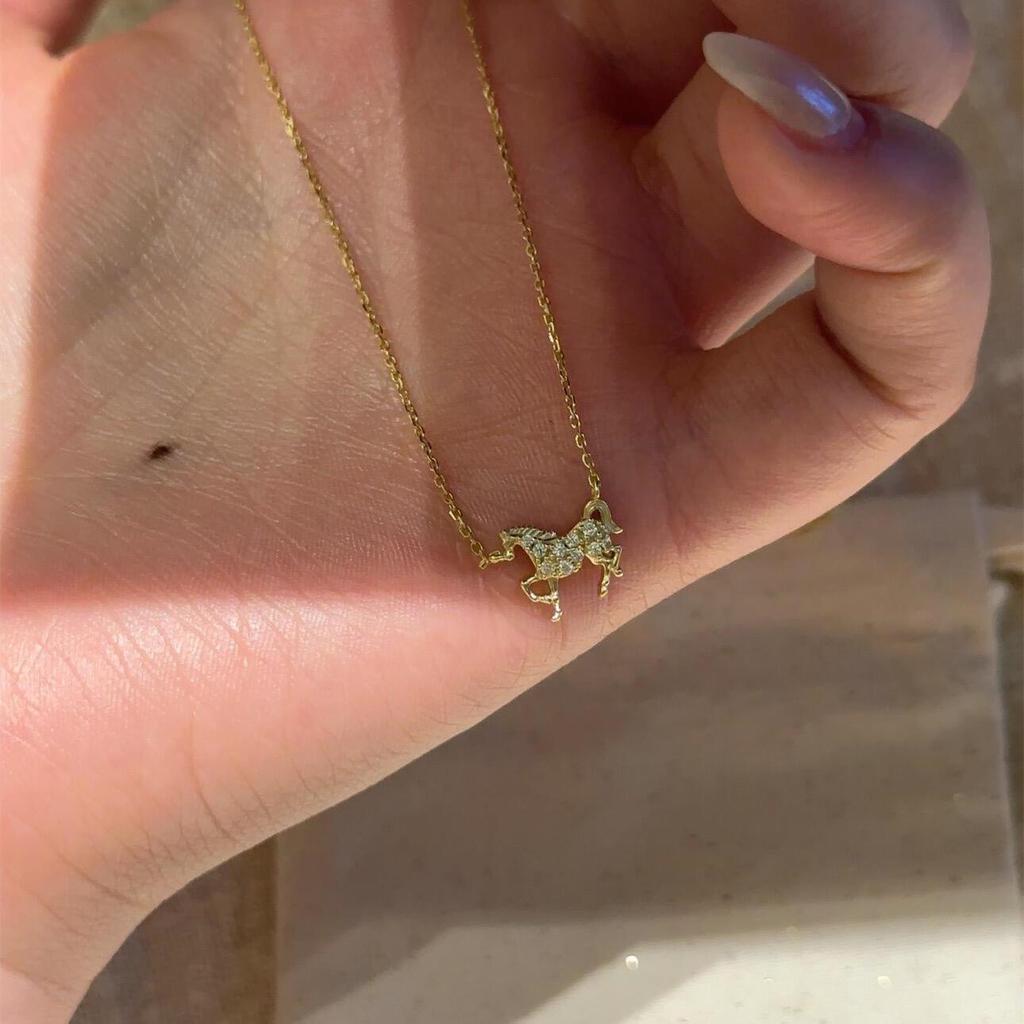 S925 Diamond Little Horse Necklace - Elegant Light Luxury Clavicle Chain Gift for Girlfriend or Best Friend