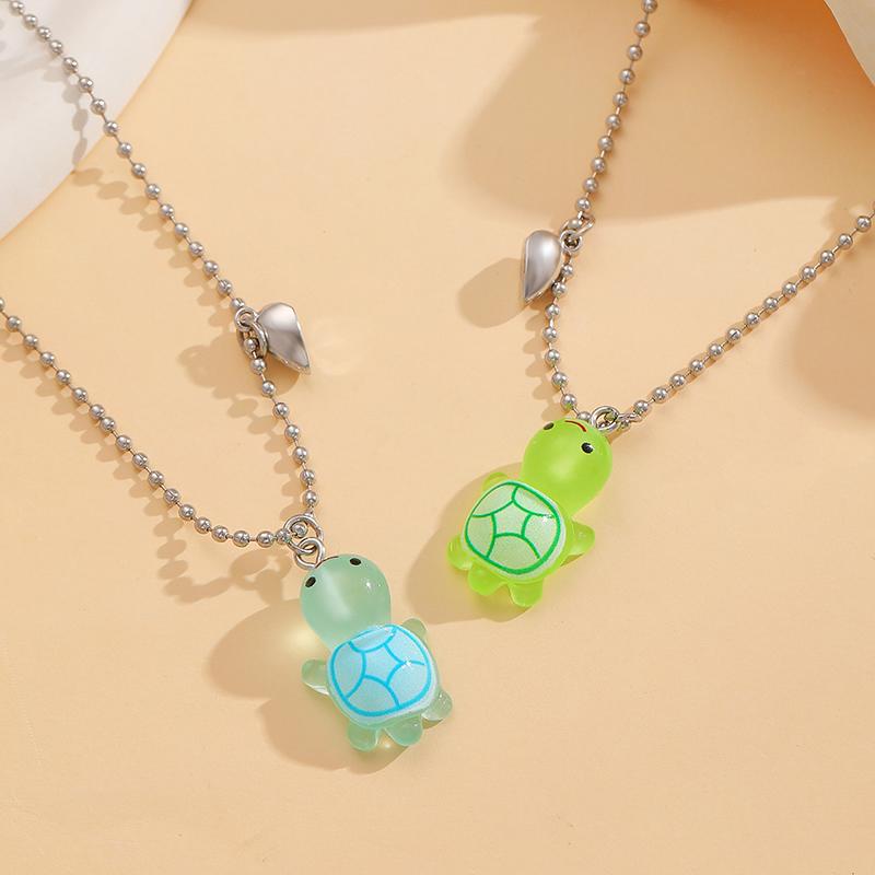 שרשרת תליון מגנטי חמודה בצורת צב ולב זוהר לאישה גבר זוג תכשיטים למסיבה מתנה