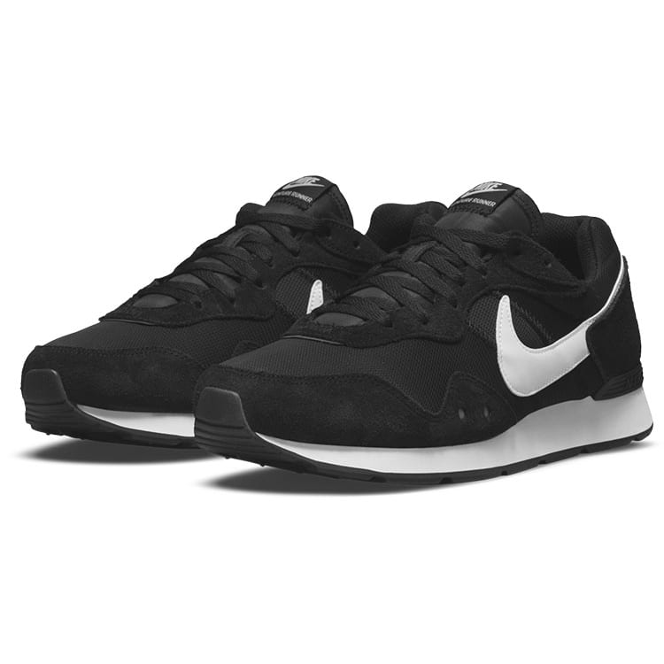 Nike Venture Runner Wide 'Schwarz Weiß' DM8453-002