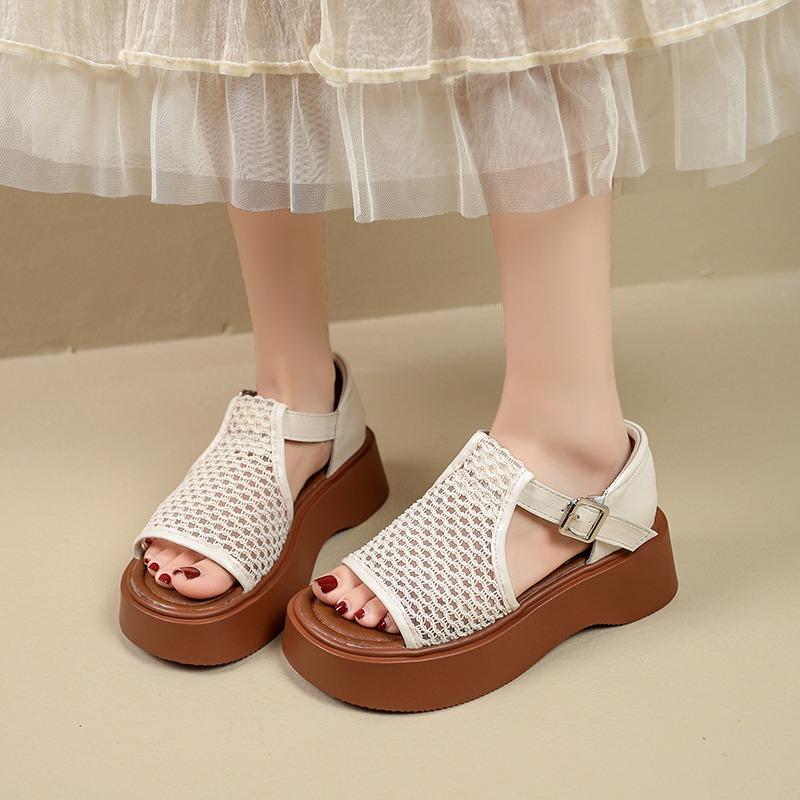 

Мода 2025 Новые женские сандалии большого размера с кожаным верхом, с открытым носком, римские, на толстой подошве, плоские сандалии, полые, дышащие, комфортные 35 бежевый