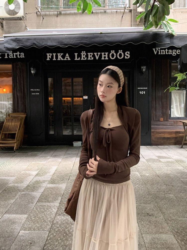 Women's Slim Fit Solid Color Long-Sleeve T-Shirt - Stylish Autumn Casual Top