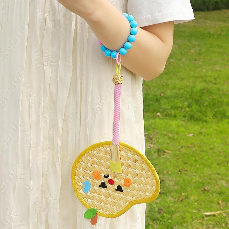 Colorful Handmade Fan Chinese Style Cartoon Shape Straw Bamboo Woven Fan Summer Anti-Mosquito Cooler Handfan Home Decor Pendants