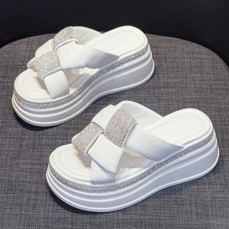 Thick Bottom Heightening Cool Slippers Women Wear 2025 Summer New Internet Celebrity Explosion Fashion Versatile Rhinestone One