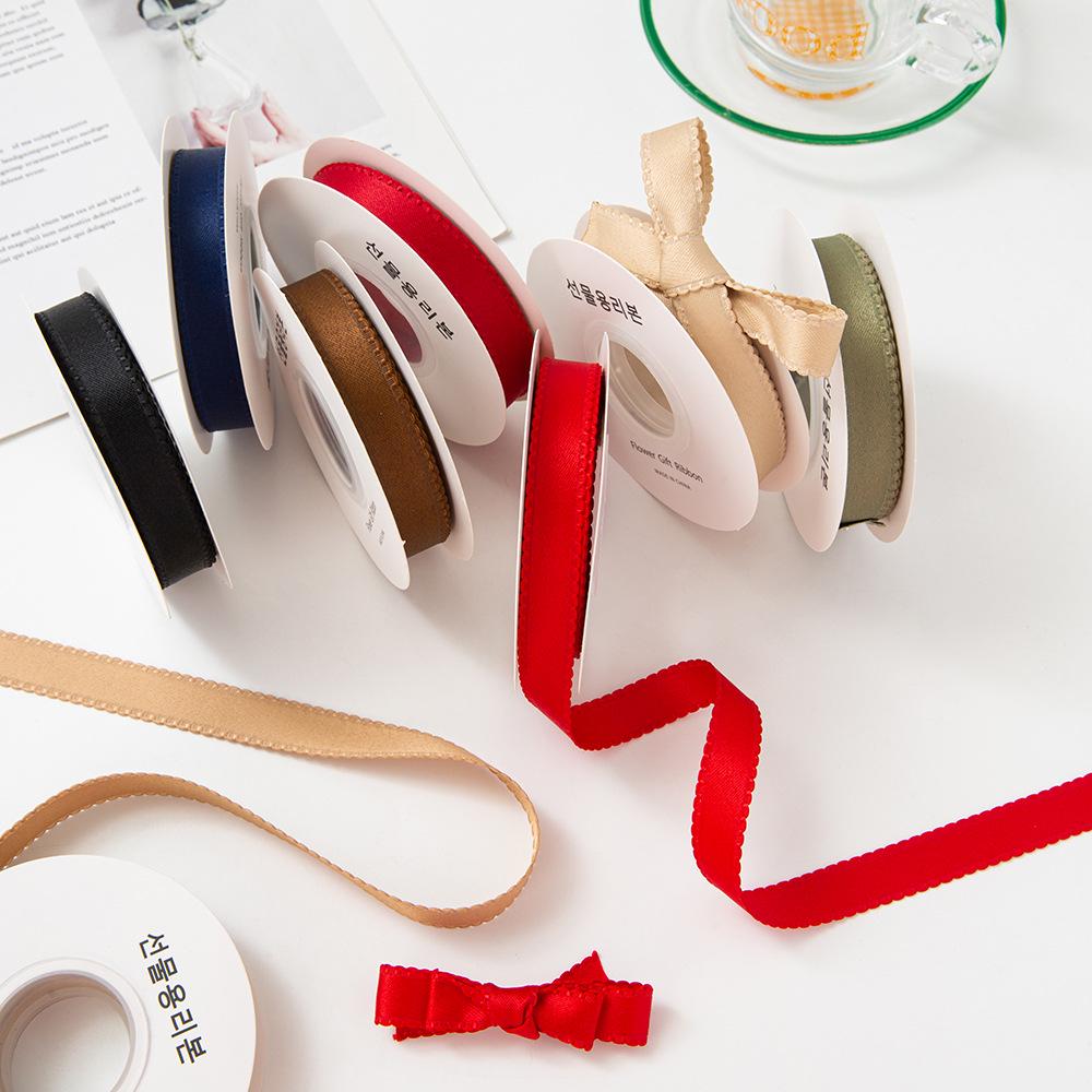 Panglică simplă de 1 cm grosime cu margine ondulată și ambalaj cu flori de mătase pentru accesorii DIY pentru păr și îmbrăcăminte