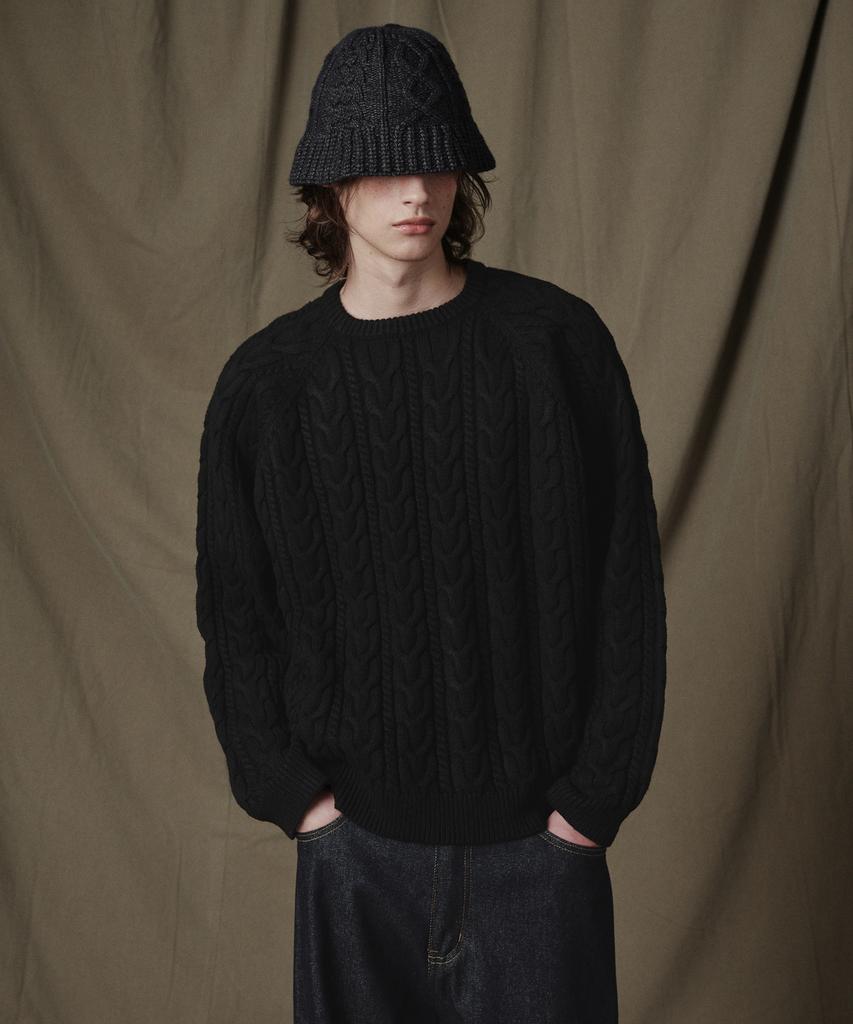 GLW Raglan Cable Knit Black