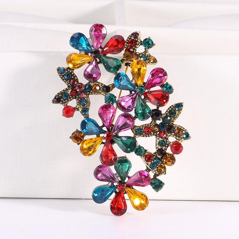 SKEDS Luxury Women Fashion Creative Rhinestone Glass Brooches Pins Lady Designer Gorgeous Crystal Badges Corsage Accessories