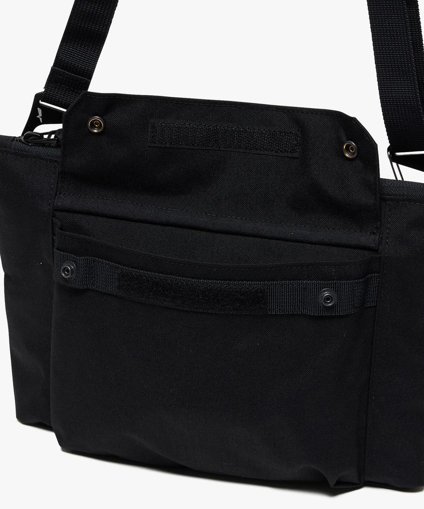 Aigle Official Hiking Shoulder Bag ZNHBN09 Black Water-Repellent