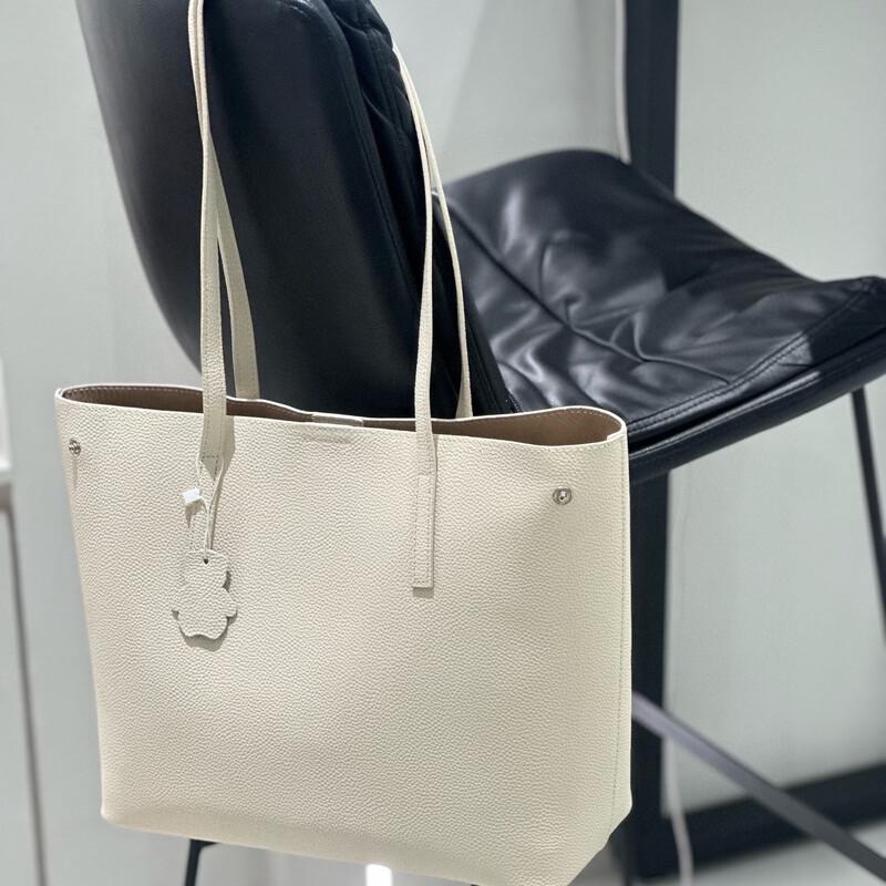 Dou Xiao Zhu Versatile Large Capacity Leather Tote Bag