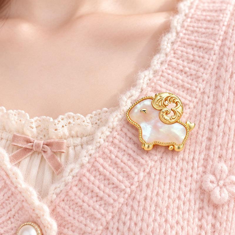 Exquisite Goat Brooches Pins For Women Unisex Vintage Relief Design Goat New Year Party Office Animal Brooch Pin Gifts