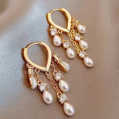 Nový módny trend Jedinečný dizajn Elegantné Jemné Svetlé Luxusné Náušnice s perlovým strapcom Vysoké šperky Ozdoby na párty pre ženy