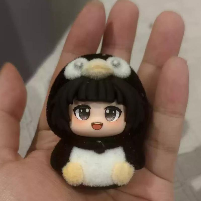 

5cm Anime Peripheral Table, Box Decoration, Small Ornaments, Cute Q Version Penguin, Gugugaga Doll, Anime Doll
