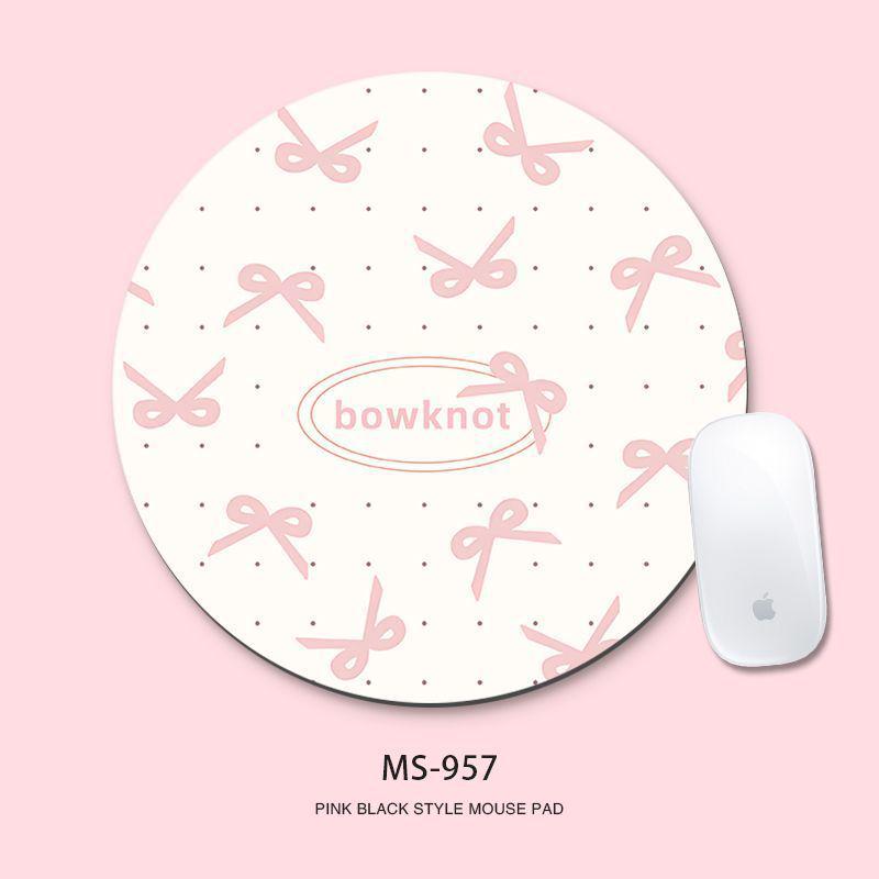 Mouse Pad Rotund cu Fundiță Desen Animat - Drăguț, Versatil, pentru Birou sau Gaming