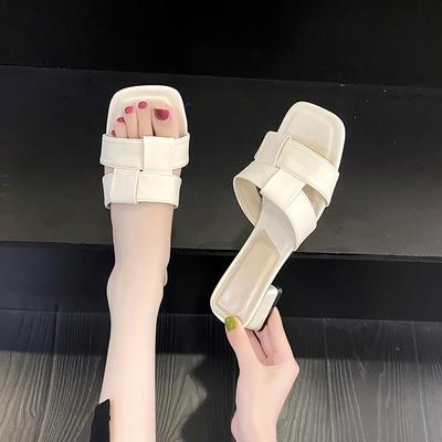 Korean Version of Woven Low-heeled One-word with Square Head Open-toed Slippers for Women To Wear In the Summer of 2025, New Beach Vacation Sandals