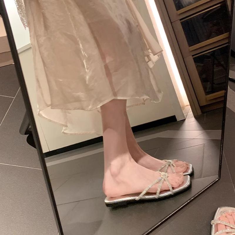 Grape mother same French square head pinch foot cold slippers women's summer wear rhinestone thin belt flat-bottomed beach slippers