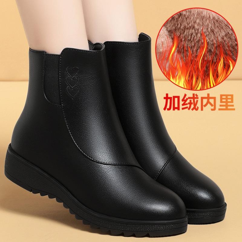 Non-slip Boots Women's Winter Flat-heeled Short Boots Soft Leather Cotton Shoes Velvet Warm New Medium and Old Snow Cotton Boots