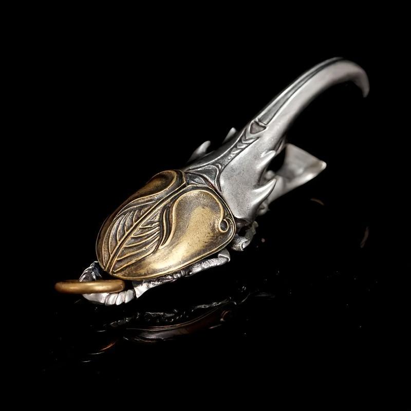 

Вінтажний брелок Жук Металевий відкривач для пляшок зі складним дизайном крил Міцний брелок для чоловіків Металізоване покриття Унікальний подарунок