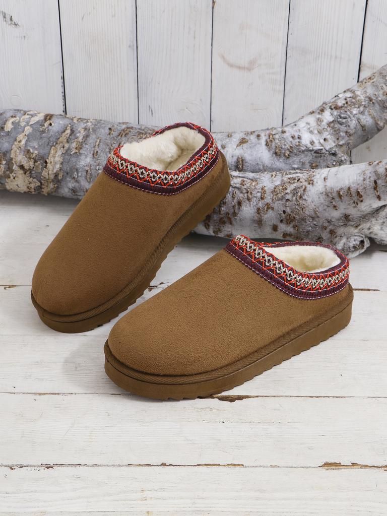 Foreign Trade Large Size Women's Autumn and Winter New Lace Ethnic Style Fashion Snow Boots Women's Shoes Half-drag Cotton Shoes Thickened Plush