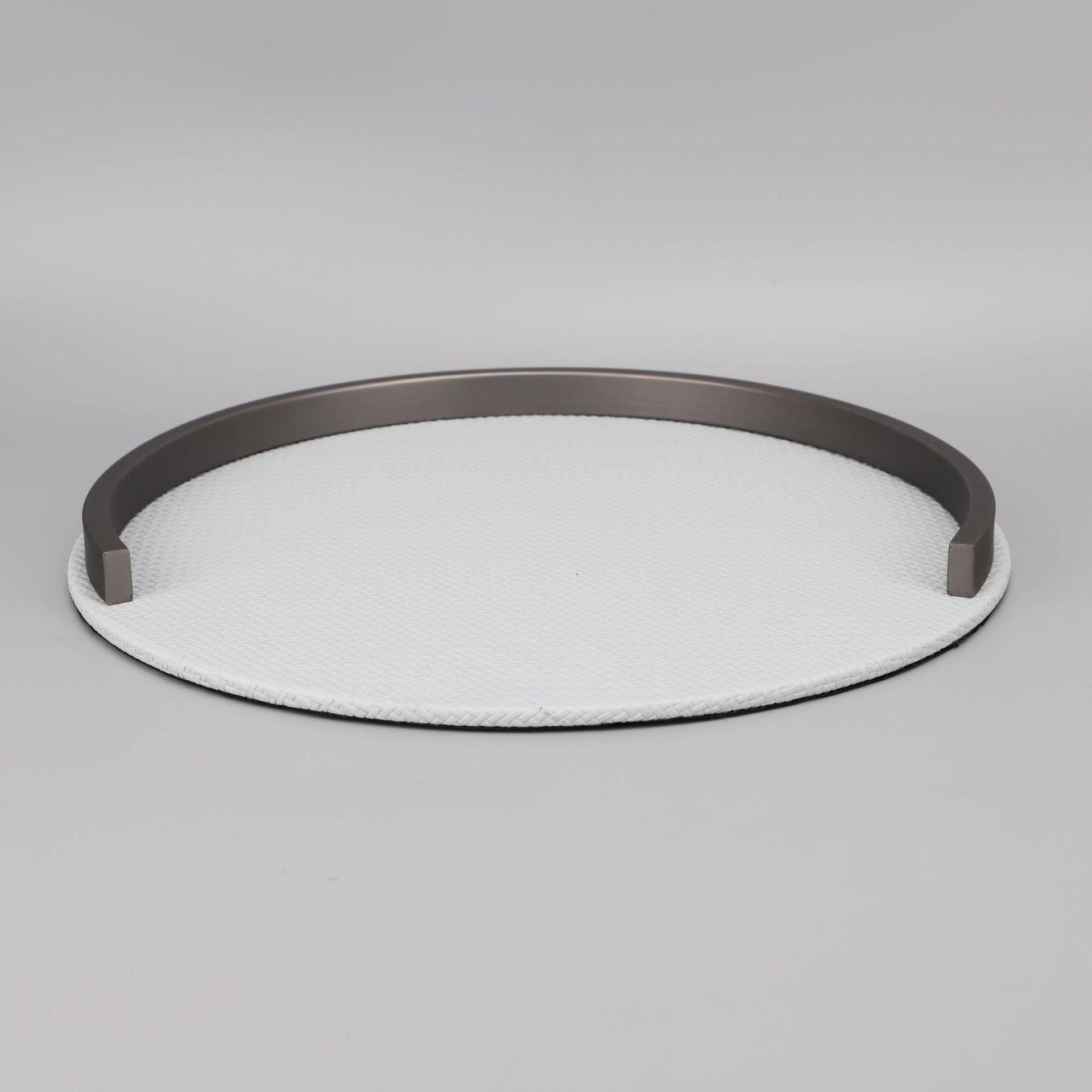 

Европейский металлический и кожаный поднос для хранения для домашнего декора светло-серый