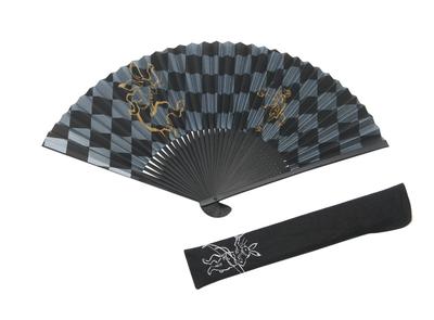 Dobrável Ichimatsu preto feito à mão por Kyoto com estojo para leque e apresentação Leque estilo Kyoto, design, Choju-giga (caricaturas de animais), tingido,