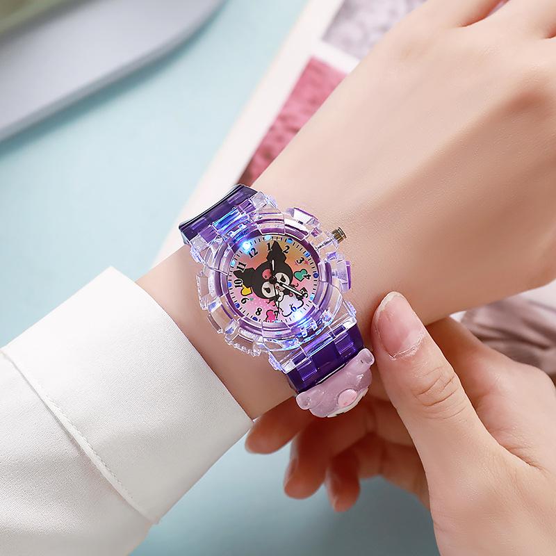 1 Adet Sanrio Kawaii Çizgi Film Anime LED Saat Sevimli Kuromi Melody Pudding Köpek Doğum Günü Hediyeleri Ve Noel Şükran Günü Hediyesi Oyuncak