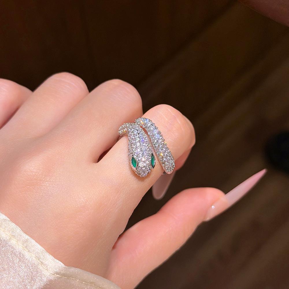 Korean Elegant Snake Ring: Luxurious Full Diamond with Green Eyes and Zircon Inlay for Women.