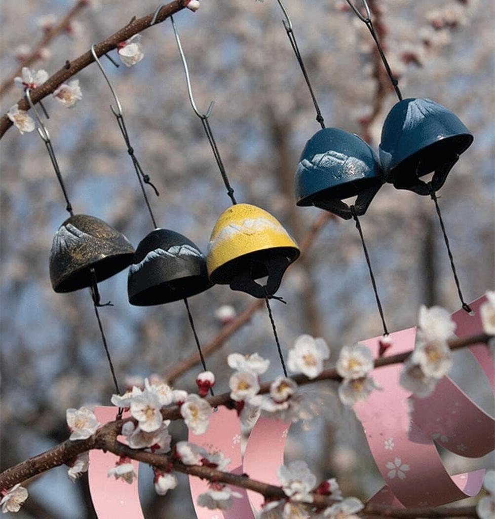 Nanbu Ironware Wind Chimes, Mount Fuji Design, Set of 3, with Booklet. Perfect for Summer Fashion, Interior Decor, Souvenirs, Gifts, and Accessories.