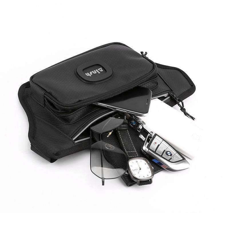 Crossbody bag with light Multifunctional lighting Breast bag Outdoor leisure cycling Sports large-capacity sports fanny pack