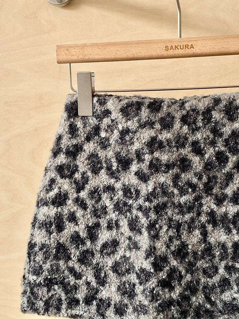 Minigonna da Donna Taglie Forti a Vita Alta con Stampa Leopardo e Linea ad A in Lana d'Agnello - Snellente e Sexy per Autunno/Inverno