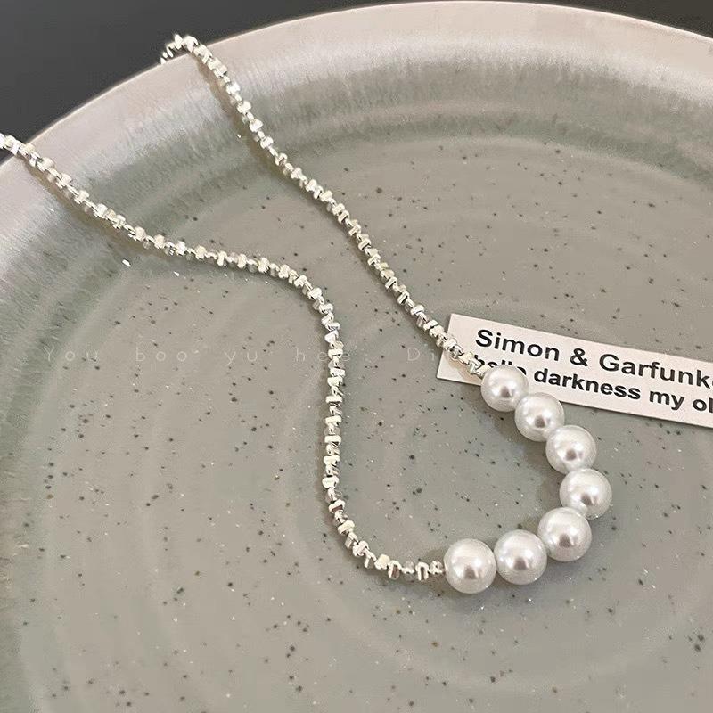 Broken silver splicing pearls stacked necklace women's design sense high-end choker neck chain niche temperament accessories