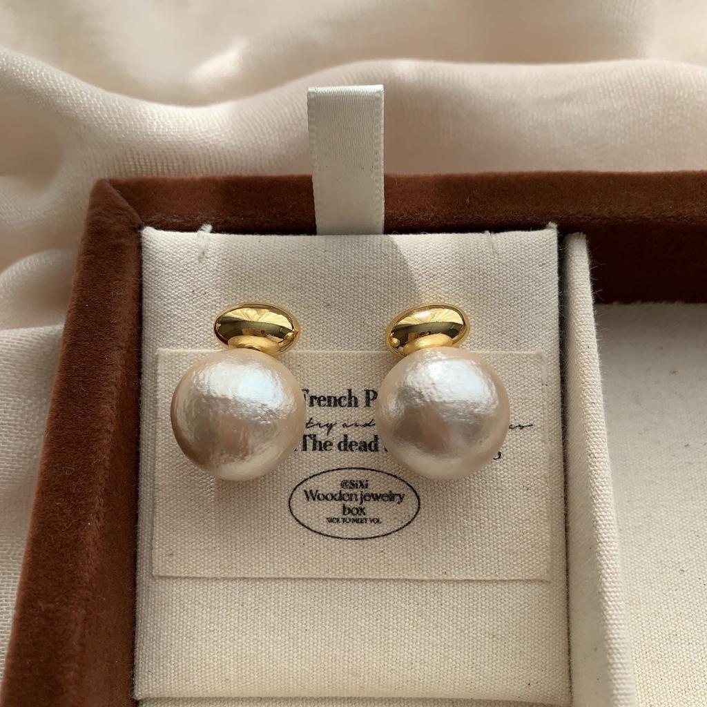 French Retro Cotton Temperament Is Round, Big Pearl Earrings, Premium Earrings, Cold Wind Trend Stud Earrings, Ear Buckles