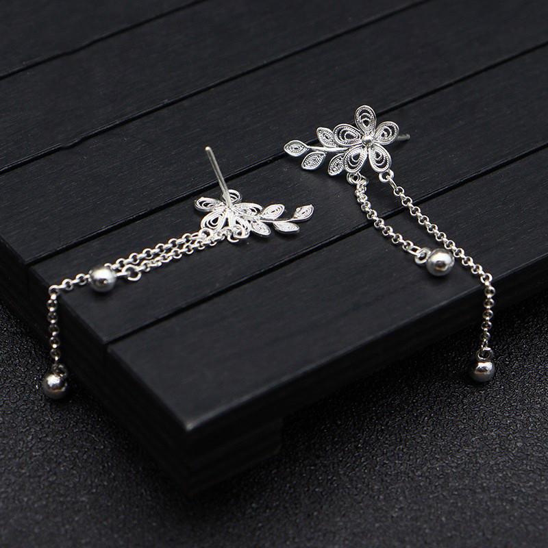 White Gold Exquisite Flower And Leaf Tassel Earrings With Cz Stone Embellishment