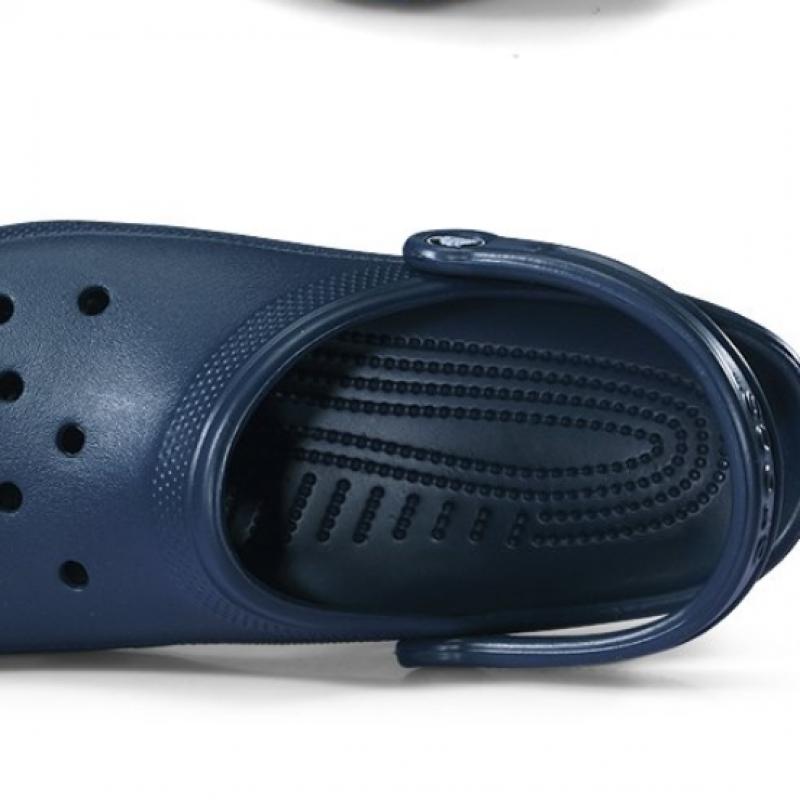 Choose 1 Of 8 Types Of Crocs Classic Clogs