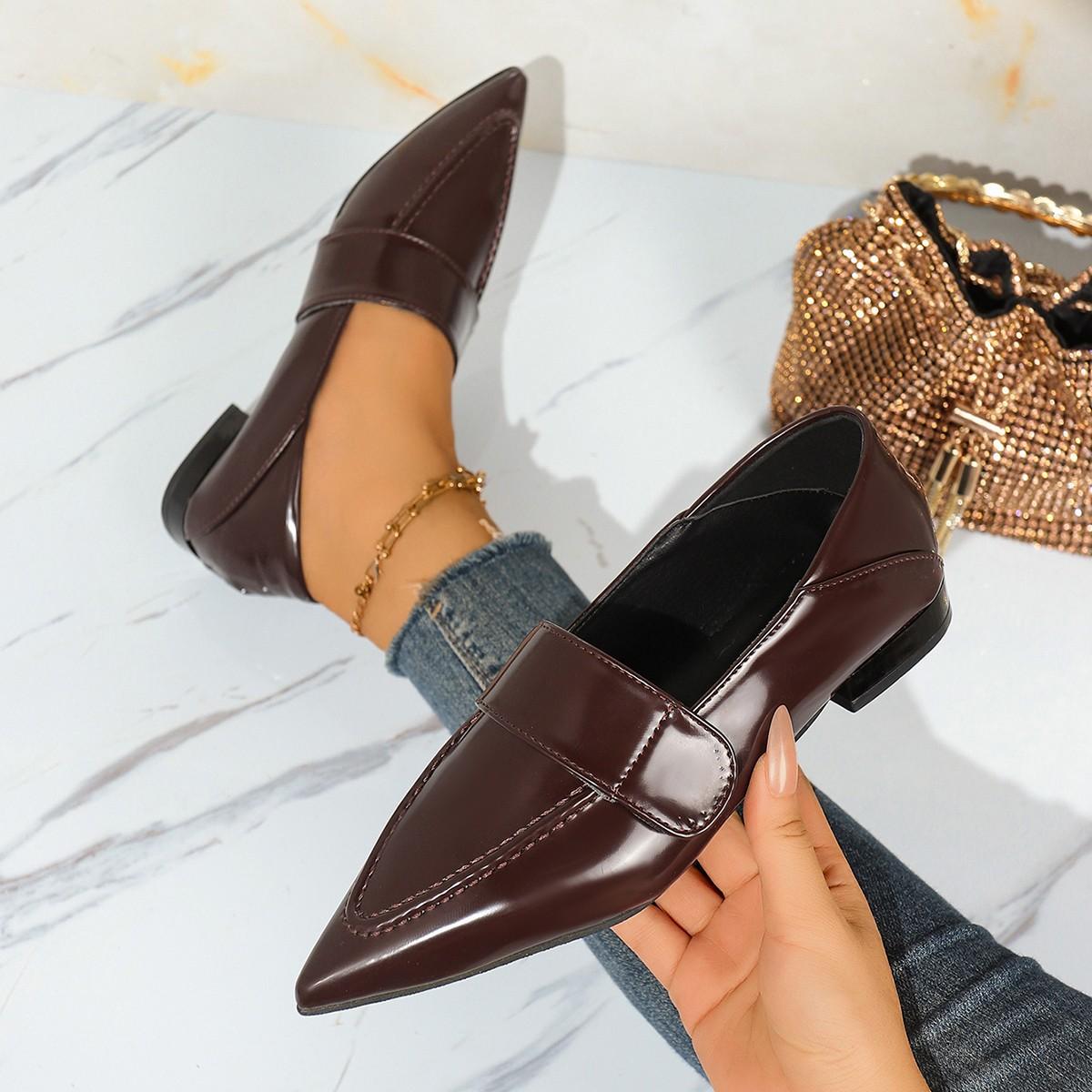 

Niche new light luxury pointed square metal buckle with deep commute shallow middle heel retro single shoes 35