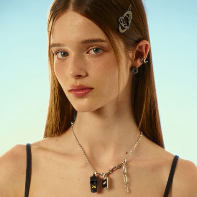 SENTIMENTS no.484 [black] HEART EARTH STM HAIR PIN