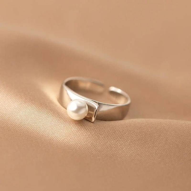 New Fashion Simple Design Imitation Pearl Women's Adjustable Ring Daily Versatile Holiday Party Accessories  Gifts