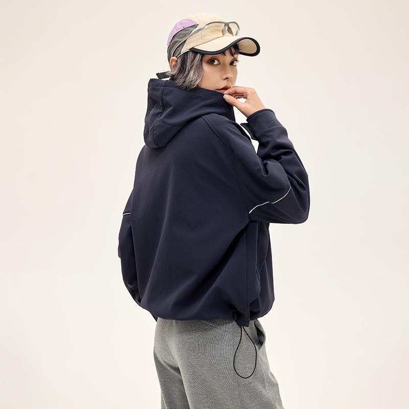 Прочная водоотталкивающая спортивная куртка с капюшоном S