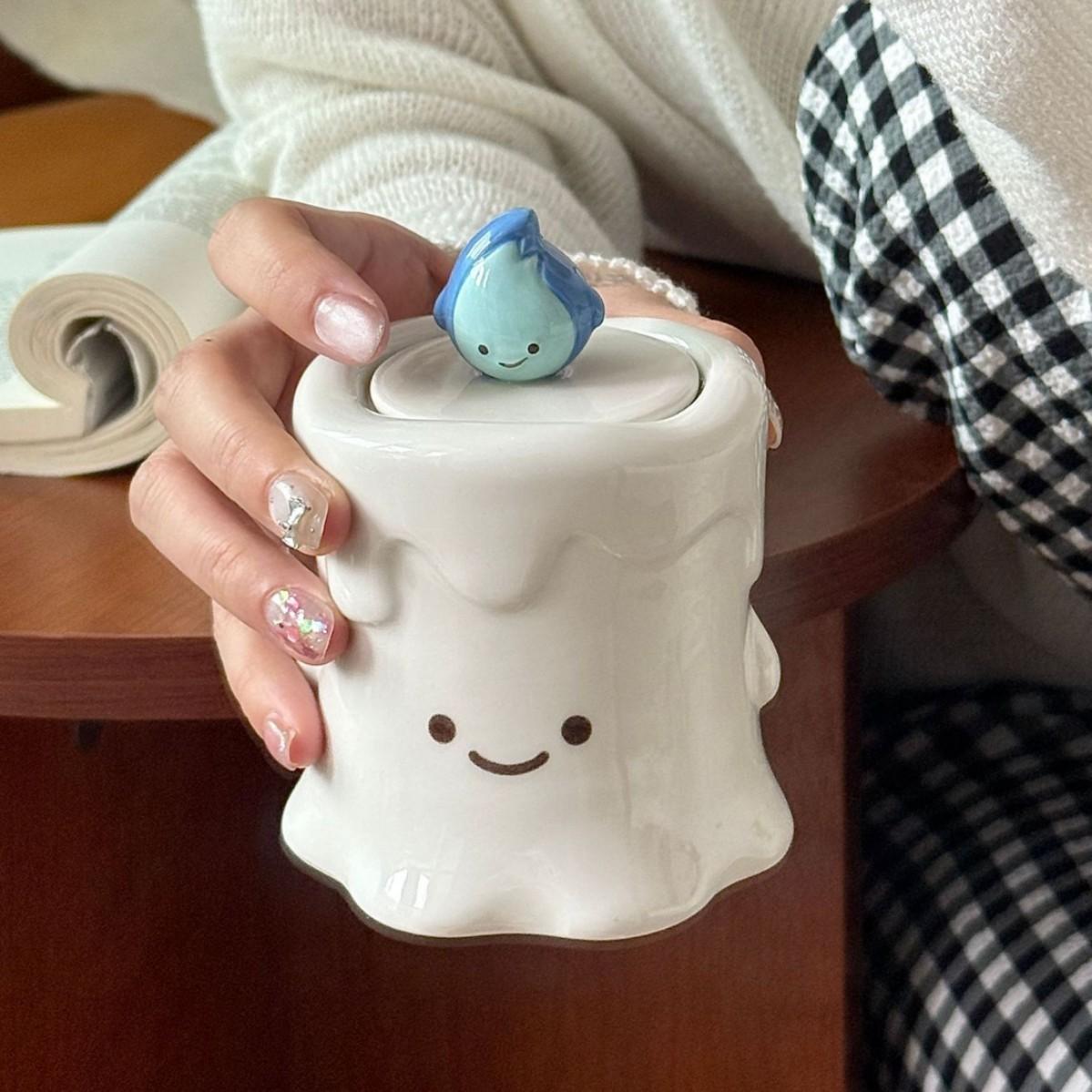 

Cartoon Fireman Creative Ceramic Toothpick Holder Cute Living Room Decor Gift белый