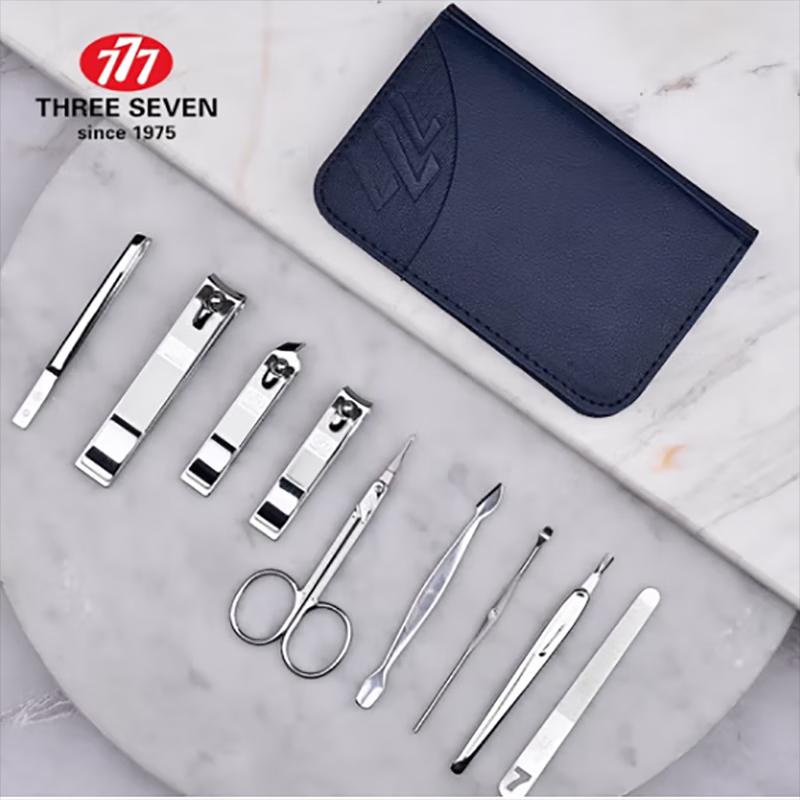 THREE SEVEN 9-Piece Manicure Set