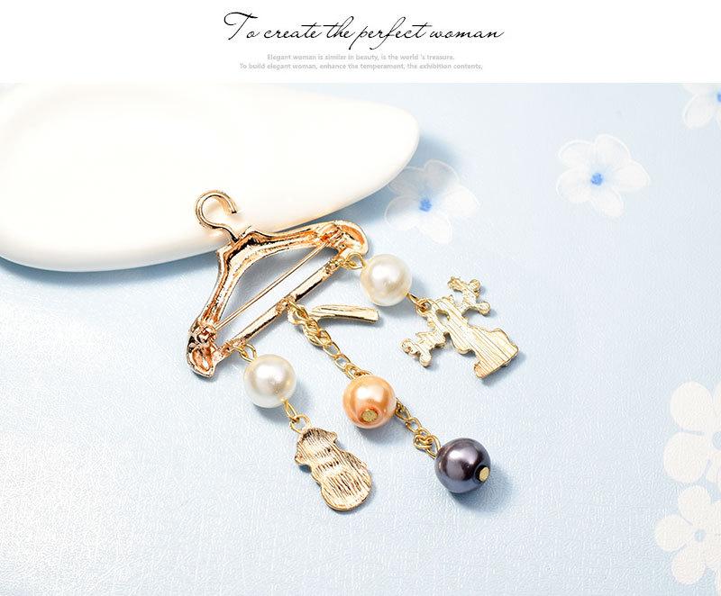 Creative Xmas Style Hanger Brooch with Elk Pearl Pocket Pendants Exquisite Shimmer Decoration Gift