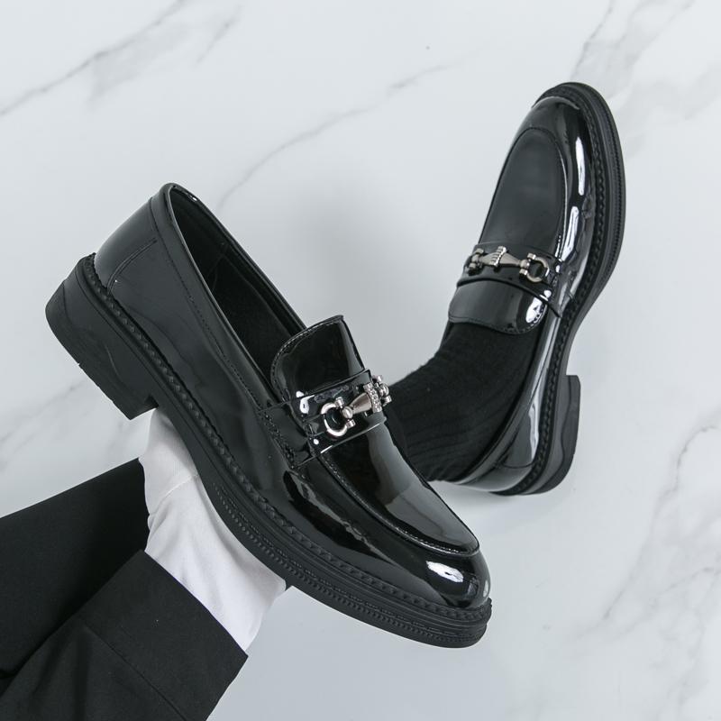 Fashion Business Men Fashionable Loafers Men Casual One-foot Business Office High-quality Leather Shoes Social Shoes Sizes 38-46