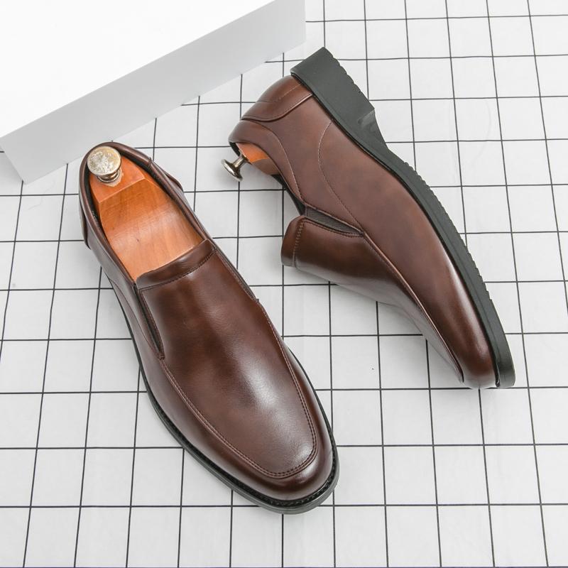 Fashion New Trend Men Leather Loafers Soft Soled Casual Shoes Outdoor Walking Shoes Comfortable Slip on Flats Driving Footwear Moccasins