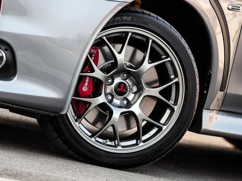 56mm Krytka náboje kola auta Kovové logo Prachotěsná samolepka s logem Pro Mitsubishi Asx Lancer 3 l200 Xpander Pajero 4 Montero V73