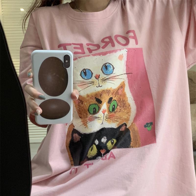 Damen T-Shirt mit rosa Katzenprint, kurzärmelig - Neues Sommerdesign, mittellang für Studentinnen, perfekt als Klassenuniform-Oberteil.