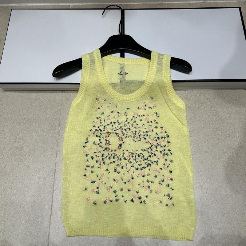 D Brand European Floral Knit Vest: Slim-Fit Round Neck Top
