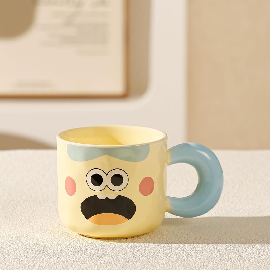 Cute and Cute Smiling Face Ceramic Cup Clown Funny Cute Water Cup Birthday Gift