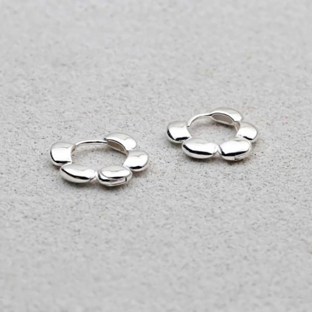 Women's Accessories Round 5-Petal One-Touch Earrings